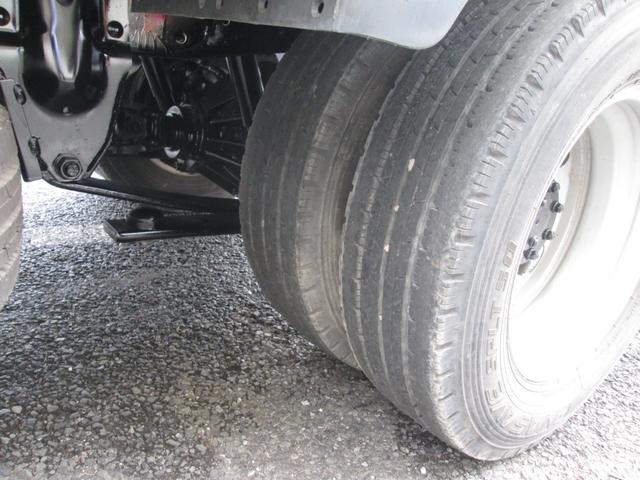 エルフトラック フルフラットロー 2t 平ボディー キーレス ETC 10尺木製全低床(12枚目)