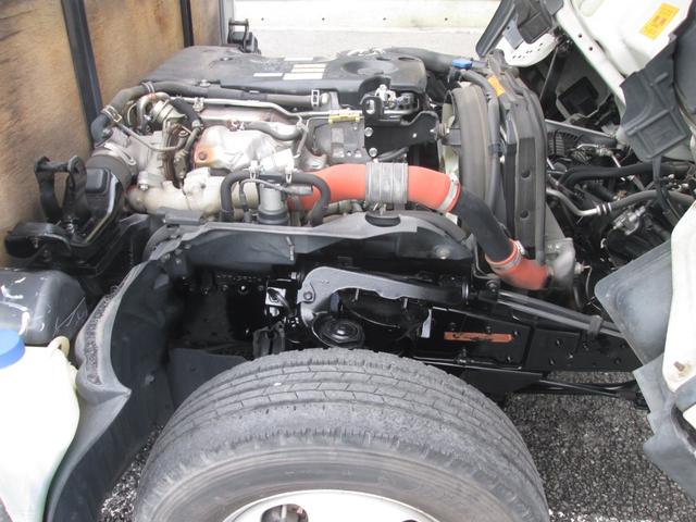 エルフトラック フルフラットロー 2t 平ボディー キーレス ETC 10尺木製全低床(15枚目)