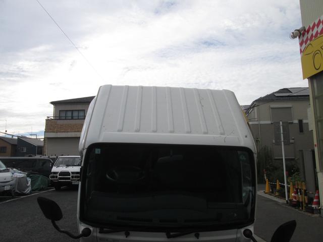 エルフトラック フルフラットロー 2t 平ボディー キーレス ETC 10尺木製全低床(16枚目)