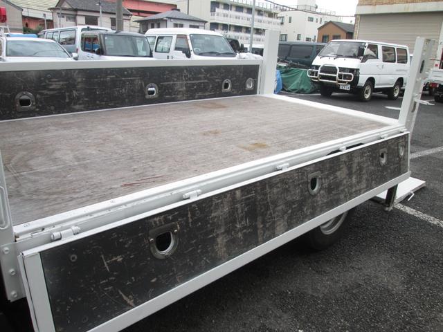 エルフトラック フルフラットロー 2t積み 垂直パワーリフト 10尺木製全低床(10枚目)