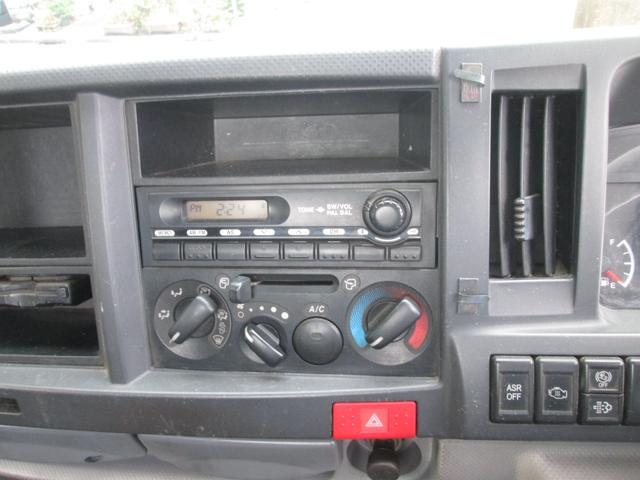 エルフトラック フルフラットロー 2t積み 垂直パワーリフト 10尺木製全低床(16枚目)