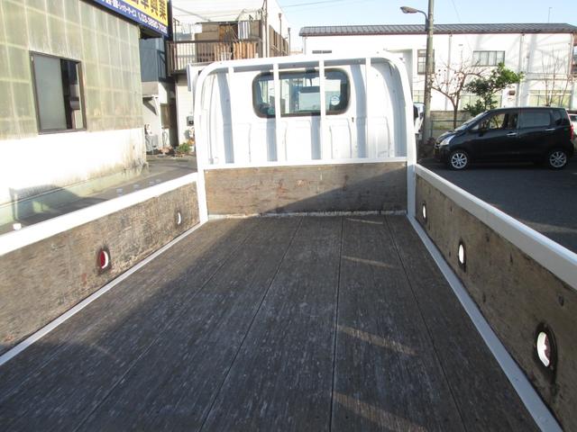 エルフトラック フルフラットロー 平ボディー オートマチック 10尺全低床 4ナンバー(5枚目)