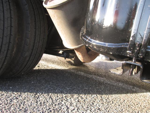 エルフトラック フルフラットロー 平ボディー オートマチック 10尺全低床 4ナンバー(10枚目)