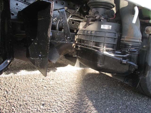 エルフトラック フルフラットロー 平ボディー オートマチック 10尺全低床 4ナンバー(11枚目)