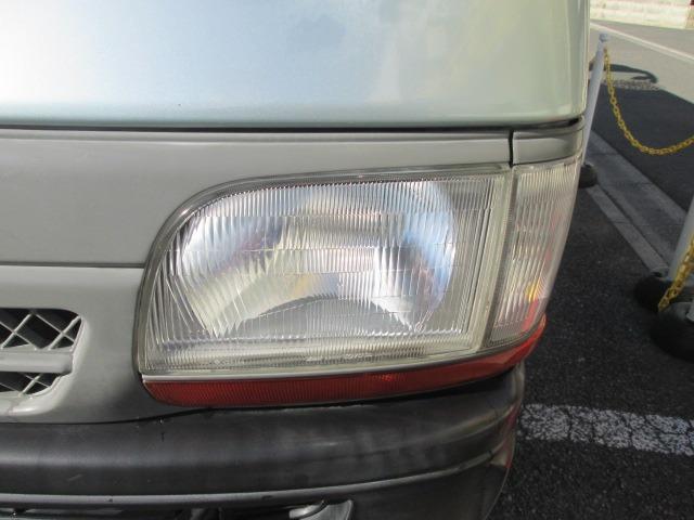 ハイエースバン ロングＤＸ　ＧＬパッケージ　ガソリン車　低床荷台　６人乗り（11枚目）