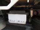 全低床　１オーナー　記録簿付き　５速ＭＴ車　垂直パワーリフト　３Ｔ積み　４ナンバー　自社ユーザー下取車（15枚目）