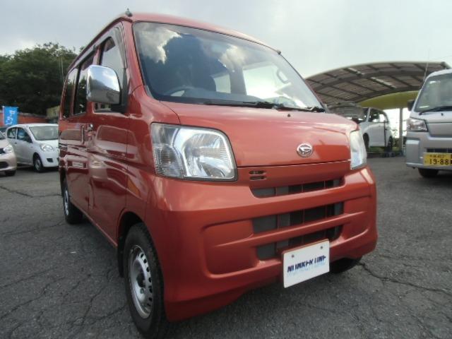 ハイゼットカーゴ デラックスリミテッド　ナビＴＶ　ワンオーナー　パワーウインド　エアバッグ　キーレスエントリー　禁煙車　ＡＣ　ドライブレコーダー　助手席エアバック　ＡＢＳ　記録簿　パワステ　ＥＴＣ　両側スライドドア　バックカメラ　ナビ（6枚目）
