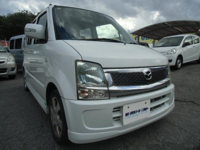 ＡＺワゴン ＦＸ－Ｓスペシャル　ＣＤ＆ＭＤ　キーレスエントリー　運転席エアバッグ　パワーウィンドウ　パワーステアリング　ベンチシート　電動格納ミラー　フルフラット　衝突安全ボディ　エアコン　ＡＢＳ（6枚目）