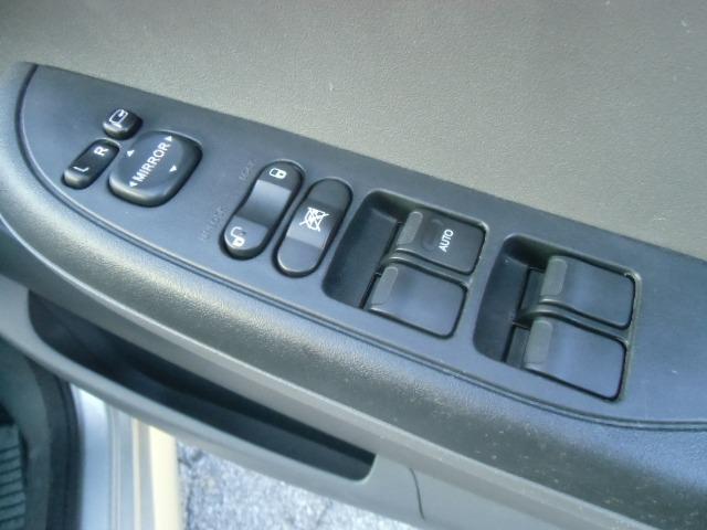 Ｒ２ Ｆプラス　ナビＴＶ　禁煙車　電動格納ミラー　エアコン　パワステ　ＥＴＣ　４ＷＤ　キーレス　衝突安全ボディ　ＤＶＤ再生可（26枚目）