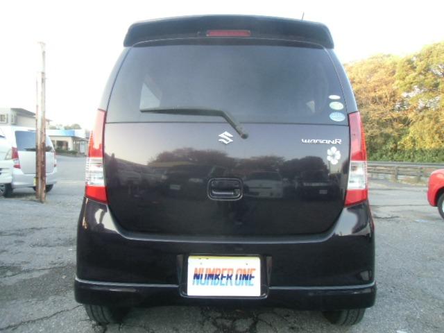 ワゴンＲ リミテッドＩＩ　ダブルエアバッグ　運転席エアバック　キーレスエントリー　フルフラット　パワーウインドウ　パワステ　ＡＡＣ　電動格納ドアミラー　衝突安全ボディ　ベンチシート　エアロ　インテリキー（3枚目）