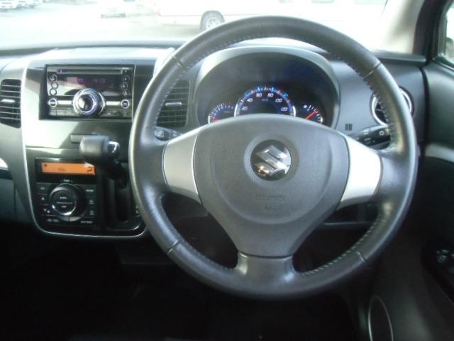 ワゴンＲ リミテッドＩＩ　ダブルエアバッグ　運転席エアバック　キーレスエントリー　フルフラット　パワーウインドウ　パワステ　ＡＡＣ　電動格納ドアミラー　衝突安全ボディ　ベンチシート　エアロ　インテリキー（16枚目）