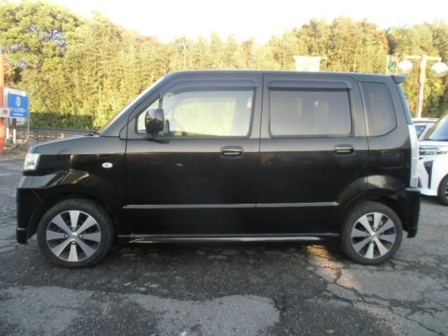 ワゴンR スティングレーX CD&MD スマートキー 電動格納式ミラー AC パワーウインドウ キーレス スマキー ABS付き 衝突安全ボディ パワーステアリング 運転席エアバック ベンチシート フルフラット エアロ(5枚目)