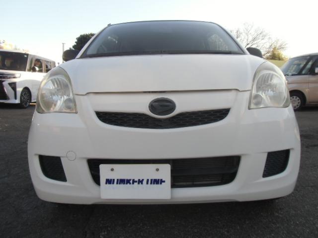 ミラ TX ナビ キーレスキー 禁煙 安全ボディ マニュアルエアコン キーレスエントリーシステム エアバック パワステ メモリーナビ パワーウィンドー 両席エアバッグ(2枚目)