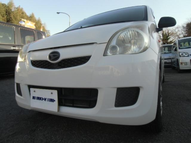 ミラ TX ナビ キーレスキー 禁煙 安全ボディ マニュアルエアコン キーレスエントリーシステム エアバック パワステ メモリーナビ パワーウィンドー 両席エアバッグ(7枚目)