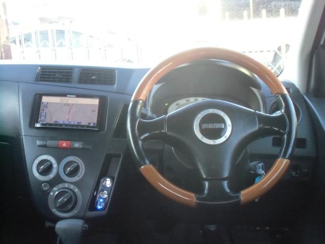 ミラ TX ナビ キーレスキー 禁煙 安全ボディ マニュアルエアコン キーレスエントリーシステム エアバック パワステ メモリーナビ パワーウィンドー 両席エアバッグ(15枚目)