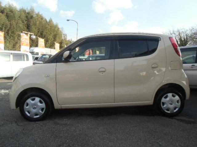 モコ E 禁煙車 CD&MD ベンチシートフルフラット ベンチ ワイヤレスキー 禁煙車両 助手席エアバック スマ-トキ- AUTOエアコン 衝突安全ボディ PW PS ABS 運転席エアバッグ 電動ミラー(5枚目)