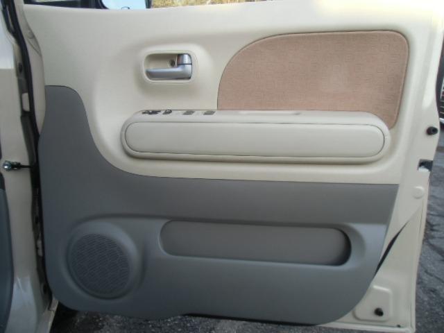 モコ E 禁煙車 CD&MD ベンチシートフルフラット ベンチ ワイヤレスキー 禁煙車両 助手席エアバック スマ-トキ- AUTOエアコン 衝突安全ボディ PW PS ABS 運転席エアバッグ 電動ミラー(31枚目)