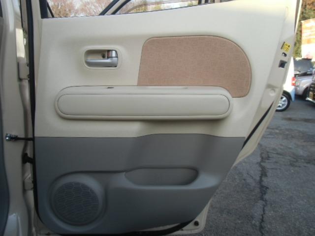 モコ E 禁煙車 CD&MD ベンチシートフルフラット ベンチ ワイヤレスキー 禁煙車両 助手席エアバック スマ-トキ- AUTOエアコン 衝突安全ボディ PW PS ABS 運転席エアバッグ 電動ミラー(34枚目)