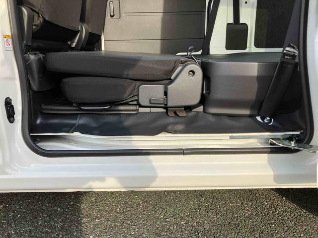 ハイゼットカーゴ DX キーレスエントリー/ハロゲンヘッドライト/スマートアシスト/パワーウインドウ/スモークガラス/AMラジオ/エアコン/パワーステアリング/エアバック(24枚目)