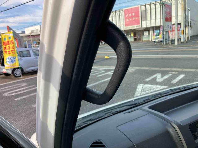 ハイゼットカーゴ DX キーレスエントリー/ハロゲンヘッドライト/スマートアシスト/パワーウインドウ/スモークガラス/AMラジオ/エアコン/パワーステアリング/エアバック(30枚目)