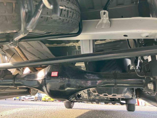 ハイゼットカーゴ DX キーレスエントリー/ハロゲンヘッドライト/スマートアシスト/パワーウインドウ/スモークガラス/AMラジオ/エアコン/パワーステアリング/エアバック(39枚目)