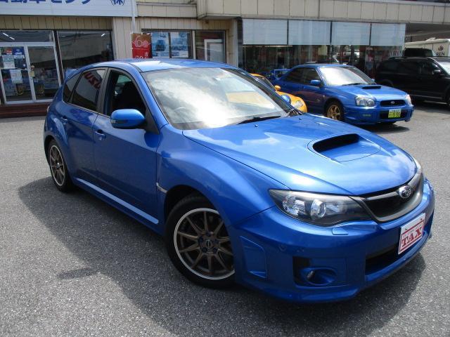 ＷＲＸ　ＳＴＩ　Ａライン　４ＷＤ　ＥＴＣ　オートクルーズコントロール　アルミホイール　ＨＩＤ　パワーシート　スマートキー　電動格納ミラー　ＡＴ　盗難防止システム　衝突安全ボディ　ＡＢＳ　ＥＳＣ　ＣＤ　エアコン(33枚目)