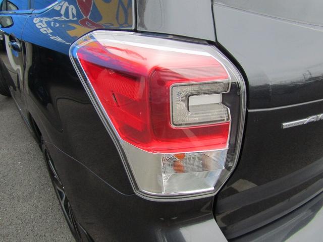 2.0XT アイサイト アドバンテージライン サイバーナビ CD/DVD再生 BTオーディオ 地デジ 1オーナー車 アイサイトVer3.0 ハーフレザーシート スマートキー Bカメラ シートヒーター 電動シート LEDライト(62枚目)