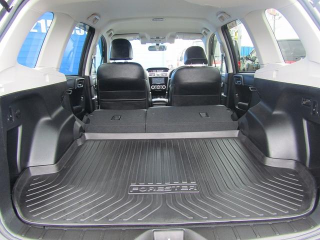 2.0XT アイサイト アドバンテージライン サイバーナビ CD/DVD再生 BTオーディオ 地デジ 1オーナー車 アイサイトVer3.0 ハーフレザーシート スマートキー Bカメラ シートヒーター 電動シート LEDライト(66枚目)
