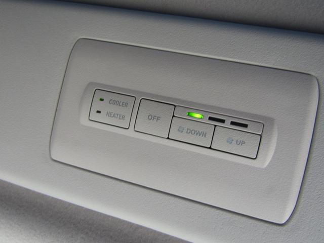デリカＤ：５ Ｐ　１０．１型メモリナビ　ＣＤ／ＤＶＤ再生　ＢＴオーディオ　地デジ　両パワスラ　アラウンドビューモニター　エレクトリックテールゲート　ＥＴＣ　ヒーター付き電動シート　ｅアシスト　ＬＥＤヘッドライト（68枚目）