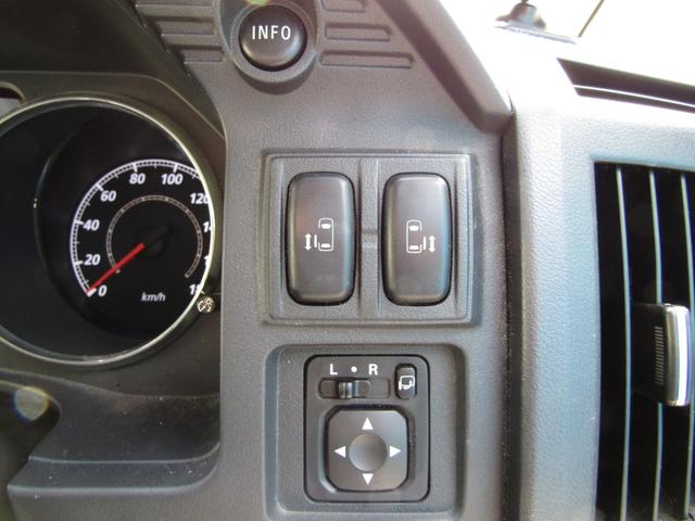 デリカＤ：５ シャモニー　１０周年記念車　アルパイン９型ＢＩＧＸ　ＣＤ／ＤＶＤ再生　ＢＴオーディオ　地デジ　両パワスラ　フリップダウンモニター　バックカメラ　専用ハーフレザー　専用クローム１８ＡＷ　ＥＴＣ　ヒーター付きＰシート（50枚目）