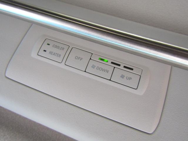 デリカＤ：５ Ｐ　１０型メモリナビ　ＣＤ／ＤＶＤ再生　ＢＴオーディオ　地デジ　両パワスラ　アラウンドビューモニター　オートステップ　エレクトリックテールゲート　ヒーター付き電動シート　ｅアシスト　ＥＴＣ（59枚目）