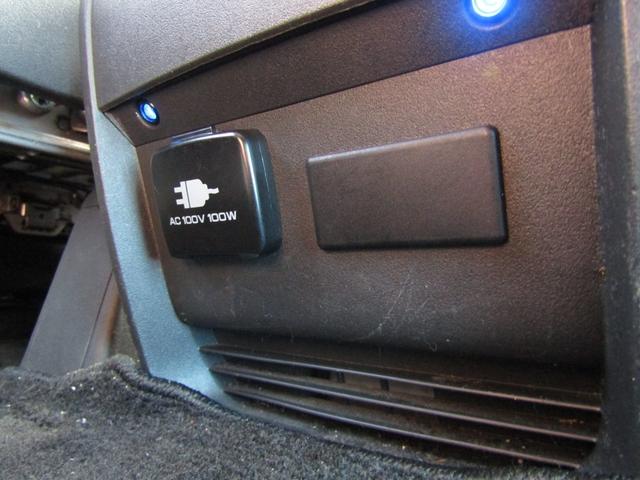 デリカＤ：５ シャモニー　１０周年記念車　アルパイン９型ＢＩＧＸ　ＣＤ／ＤＶＤ再生　ＢＴオーディオ　地デジ　両パワスラ　フリップダウンモニター　バックカメラ　専用ハーフレザー　専用クローム１８ＡＷ　ＥＴＣ　ヒーター付きＰシート（53枚目）
