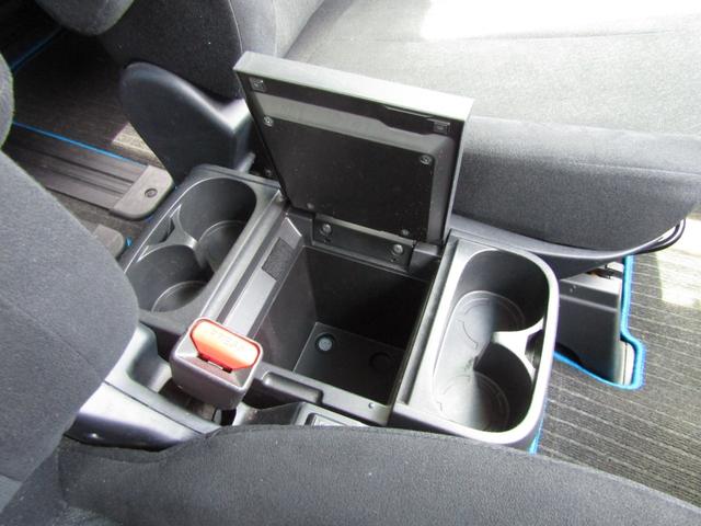 デリカＤ：５ Ｄ　パワーパッケージ　ケンウッド彩速ナビ　ＣＤ／ＤＶＤ再生　地デジ　両パワスラ　１オーナー車　ＥＴＣ　クルーズコントロール　ＨＩＤヘッドライト（42枚目）