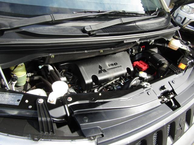デリカＤ：５ Ｄ　パワーパッケージ　ＮＥＷカラーカスタム　ストラーダ７型メモリナビ　ＣＤ／ＤＶＤ再生　地デジ　両パワスラ　シートヒーター　ＥＴＣ　クルーズコントロール　フロントプロテクター　ＨＩＤヘッドライト（24枚目）