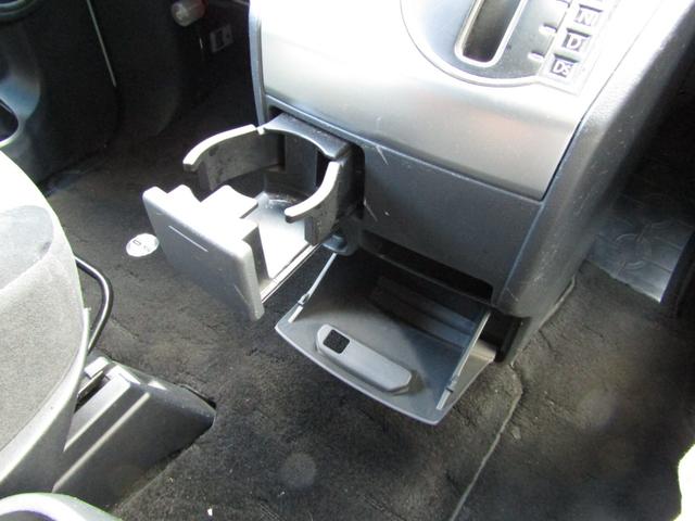 デリカＤ：５ Ｇ　パワーパッケージ　リフトＵＰカスタム　ストラーダ７型メモリナビ　ＣＤ／ＤＶＤ再生　ＢＴオーディオ　地デジ　電動スライドドア　バックカメラ　フロントチューブガード　社外１６インチＡＷ＋デューラー　ＥＴＣ（43枚目）