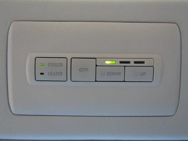 デリカＤ：５ Ｐ　１０．１型ナビ　ＣＤ／ＤＶＤ再生　ＢＴオーディオ　地デジ　両パワスラ　アラウンドビュー　エレクトリックテールゲート　ＥＴＣ　ＵＳＢ接続　ヒーター付き電動シート　ｅアシスト　ＬＥＤヘッドライト（66枚目）