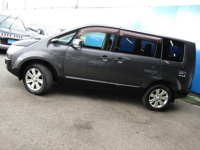 デリカD:5 D パワーパッケージ カロッツェリア楽ナビ CD/DVD再生 BTオーディオ 地デジ 両パワスラ バックカメラ 後席フリップダウンモニター ETC シートヒーター クルーズコントロール HIDヘッドライト(13枚目)