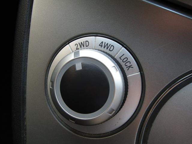 デリカD:5 D パワーパッケージ カロッツェリア楽ナビ CD/DVD再生 BTオーディオ 地デジ 両パワスラ バックカメラ 後席フリップダウンモニター ETC シートヒーター クルーズコントロール HIDヘッドライト(35枚目)