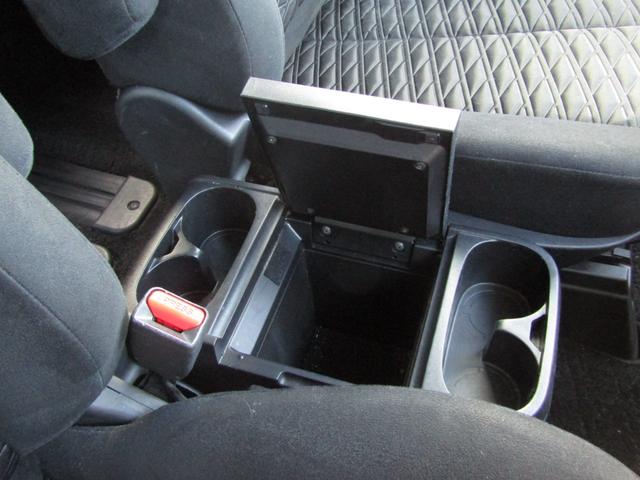 デリカD:5 G パワーパッケージ 10.1型メモリナビ CD/DVD再生 BTオーディオ 地デジ USB接続 両パワスラ アラウンドビューモニター エレクトリックテールゲート 後席フリップダウンモニター ヒーター付き電動シート(43枚目)