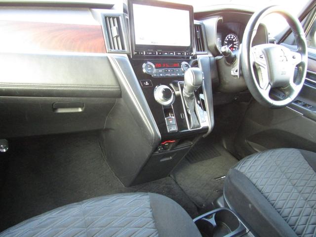 デリカD:5 G パワーパッケージ 10.1型メモリナビ CD/DVD再生 BTオーディオ 地デジ USB接続 両パワスラ アラウンドビューモニター エレクトリックテールゲート 後席フリップダウンモニター ヒーター付き電動シート(56枚目)