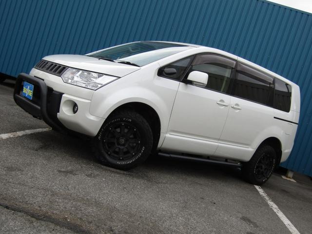 デリカＤ：５ Ｄ　パワーパッケージ　リフトＵＰカスタム　７人乗り　ストラーダ７型メモリナビ　ＢＴオーディオ　地デジ　両パワスラ　フリップダウンモニター　ＧｉギアＦプルバー　サイドステップ　ソリッドレーシング＋ジオランダー　ＥＴＣ（13枚目）