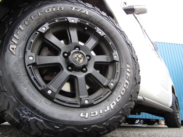 デリカＤ：５ Ｄ　パワーパッケージ　リフトＵＰカスタム　７人乗り　ストラーダ７型メモリナビ　ＢＴオーディオ　地デジ　両パワスラ　フリップダウンモニター　ＧｉギアＦプルバー　サイドステップ　ソリッドレーシング＋ジオランダー　ＥＴＣ（14枚目）