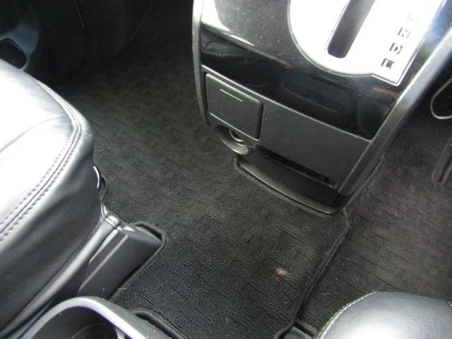 デリカＤ：５ Ｄ　パワーパッケージ　リフトＵＰカスタム　７人乗り　ストラーダ７型メモリナビ　ＢＴオーディオ　地デジ　両パワスラ　フリップダウンモニター　ＧｉギアＦプルバー　サイドステップ　ソリッドレーシング＋ジオランダー　ＥＴＣ（44枚目）