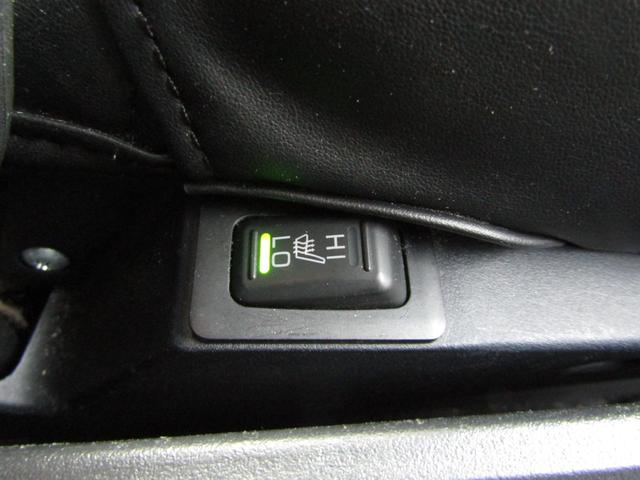 デリカＤ：５ Ｄ　パワーパッケージ　リフトＵＰカスタム　７人乗り　ストラーダ７型メモリナビ　ＢＴオーディオ　地デジ　両パワスラ　フリップダウンモニター　ＧｉギアＦプルバー　サイドステップ　ソリッドレーシング＋ジオランダー　ＥＴＣ（48枚目）