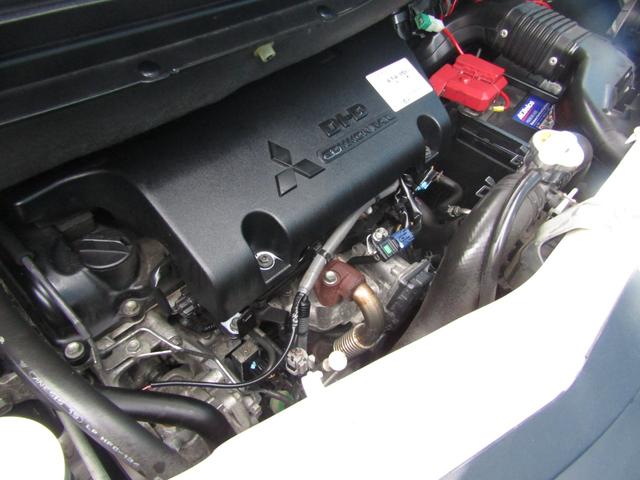 デリカＤ：５ Ｄ　パワーパッケージ　リフトＵＰカスタム　７人乗り　ストラーダ７型メモリナビ　ＢＴオーディオ　地デジ　両パワスラ　フリップダウンモニター　ＧｉギアＦプルバー　サイドステップ　ソリッドレーシング＋ジオランダー　ＥＴＣ（67枚目）