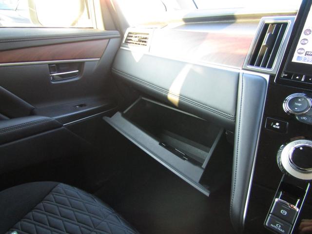 デリカＤ：５ Ｐ　１０．１型メモリナビ　ＣＤ／ＤＶＤ再生　ＢＴオーディオ　地デジ　両パワスラ　アラウンドビューモニター　エレクトリックテールゲート　ヒーター付き電動シート　ＥＴＣ　ＬＥＤライト　ｅアシスト（44枚目）