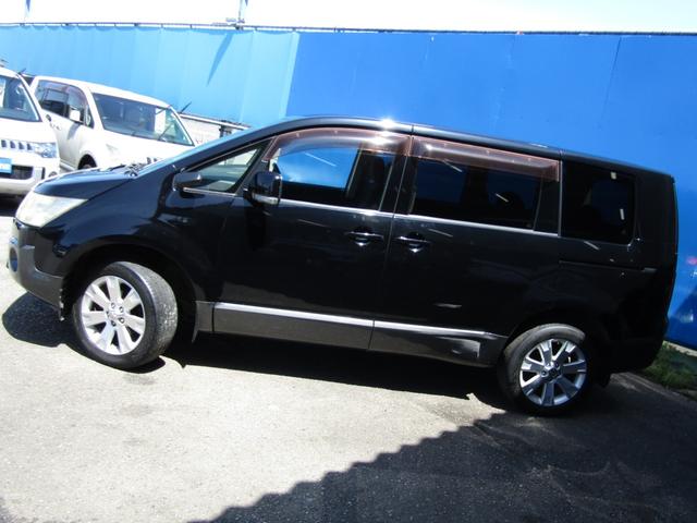 ディスプレイオーディオへの換装やフリップダウンモニター取り付けなども対応させて頂きます。納車後も末長いお付き合いができれば幸いです。