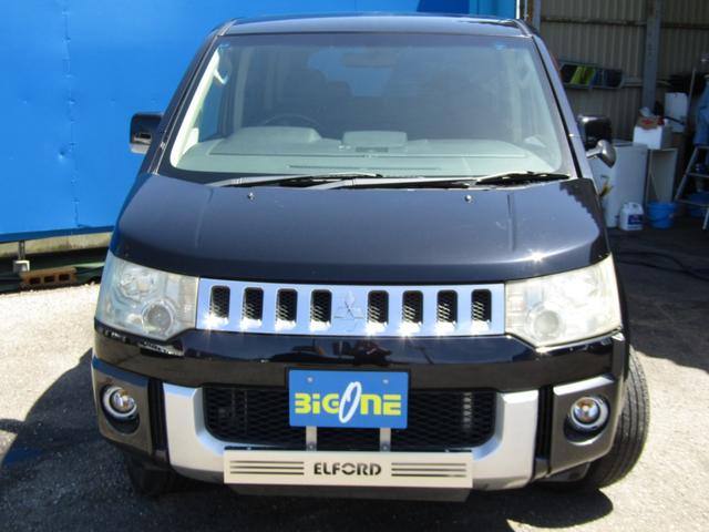 プロによるボディ磨きとボディコーティング、内装スチーム洗浄のオプションもご用意しております！見違えるような輝きにご期待ください！