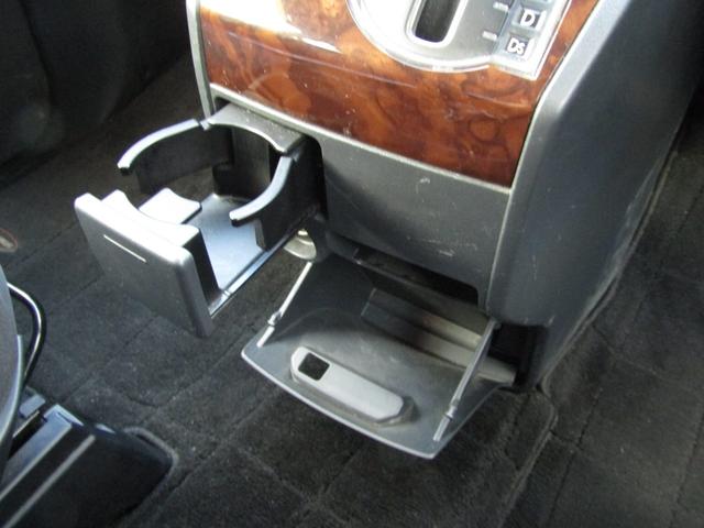 デリカＤ：５ シャモニー　ユーザー買取　純正ＨＤＤマルチナビ　ＣＤ／ＤＶＤ再生　地デジ　電動スライドドア　Ｆ／Ｓ／Ｒカメラ　後席フリップダウンモニター　ヒーター付き電動シート　ＥＴＣ　クリアランスソナー（41枚目）