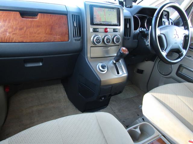 デリカＤ：５ Ｇ　パワーパッケージ　ＮＥＷカラーカスタム　７人乗り　アルパイン７型ＨＤＤナビ　ＣＤ／ＤＶＤ再生　地デジ　電動スライドドア　後席フリップダウンモニター　フロントプロテクター　ＥＴＣ　バックカメラ　クルーズコントロール（53枚目）